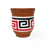 Copo com traços Marajoara